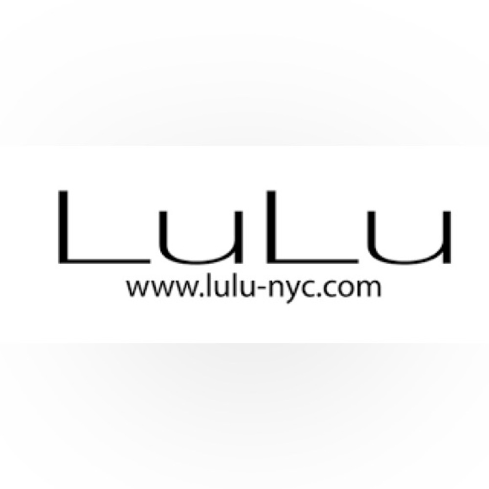 Lulu NYC Vegan Wristlet Fully Lined with Ruffled Edge/Wrist Strap- NWT, Purple - Picture 2 of 9